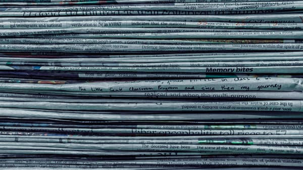 How does tabletop journalism function today?